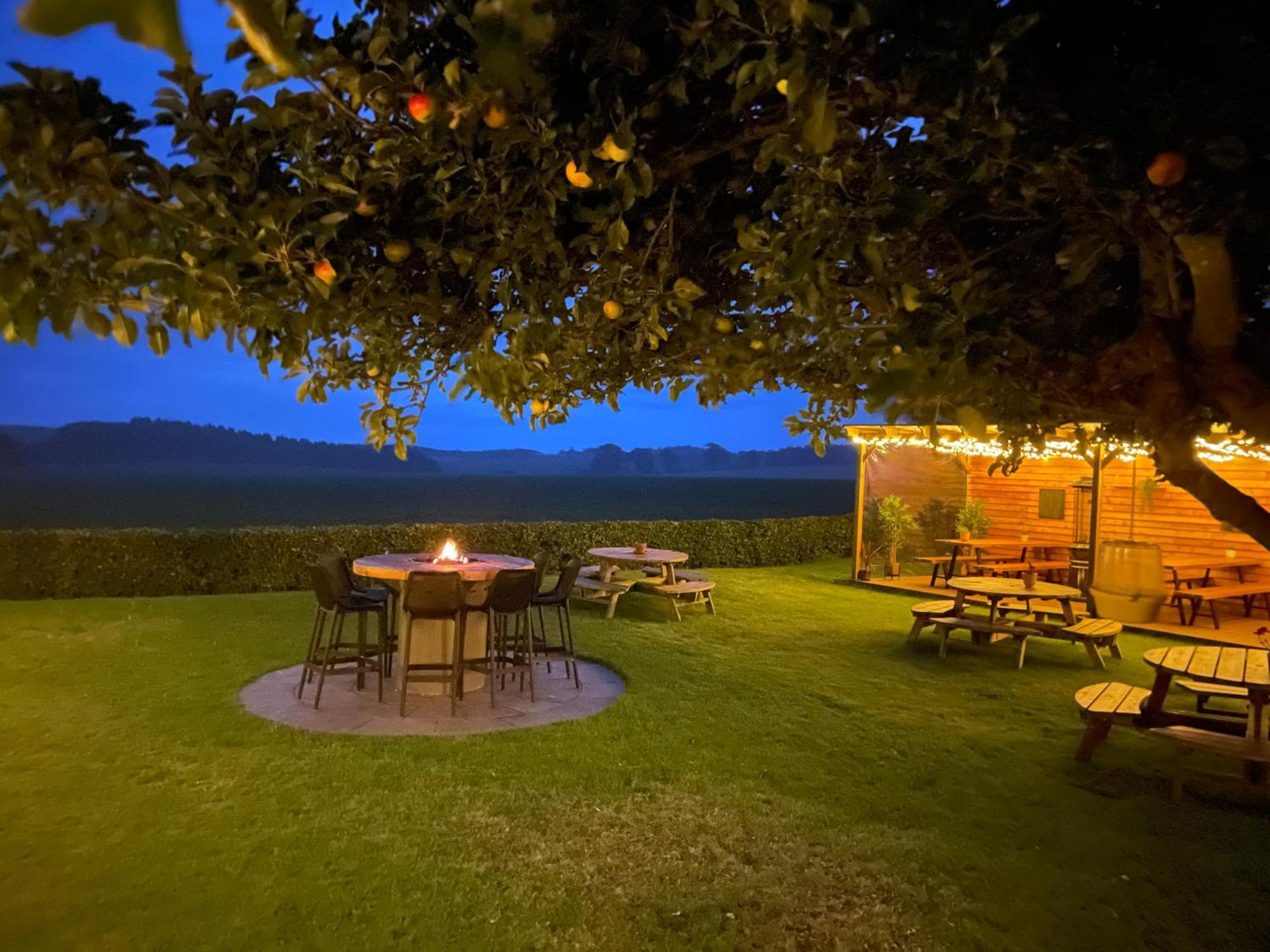Allanton Inn Buitenkant foto