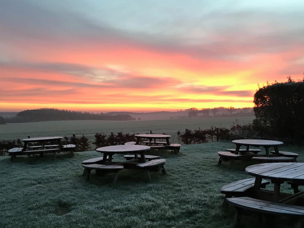 Allanton Inn Buitenkant foto