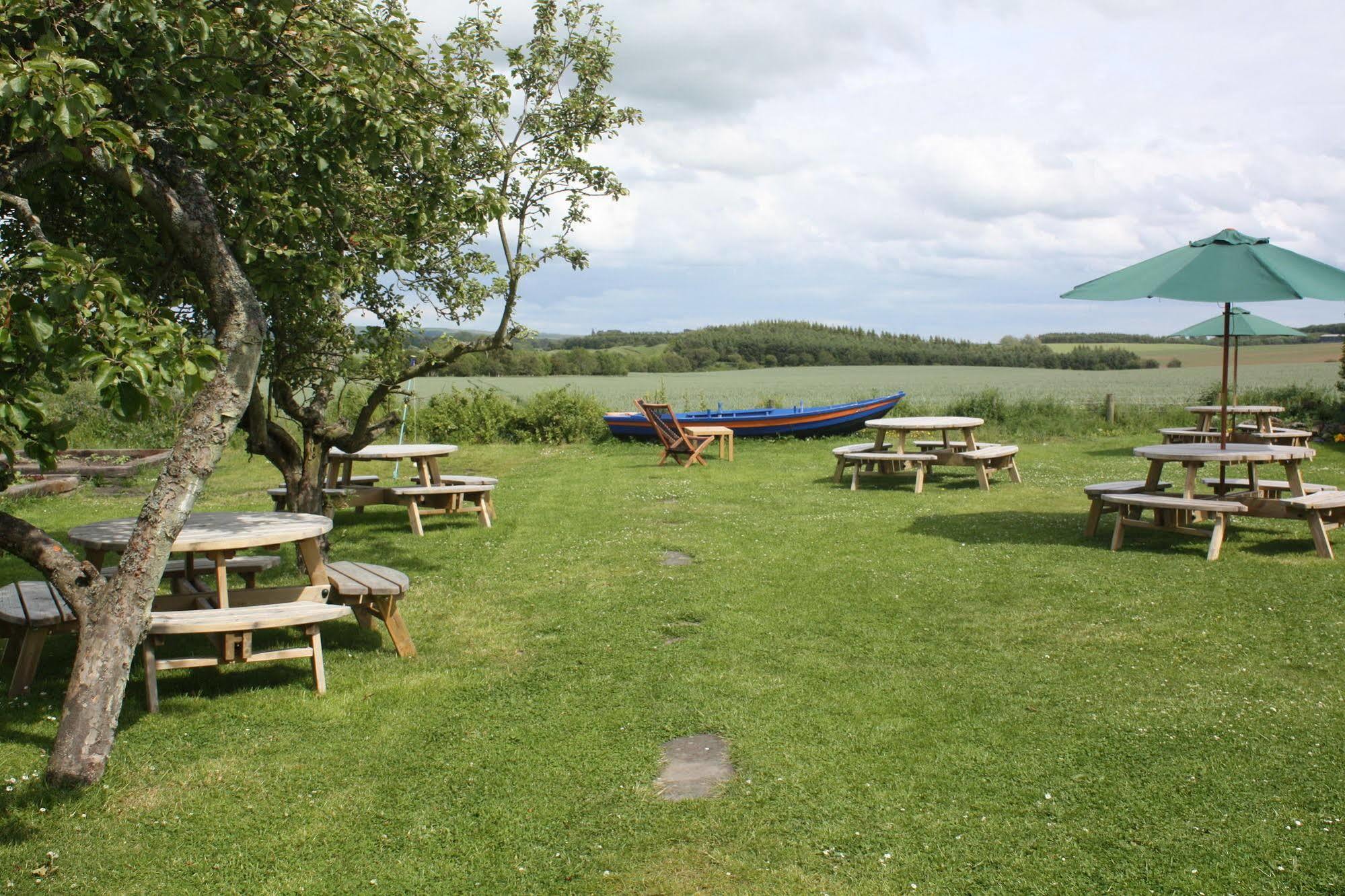 Allanton Inn Buitenkant foto
